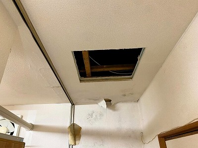 沖縄県宜野座村で雨漏り修理｜天井のシミ・ポタポタを根本から止めました